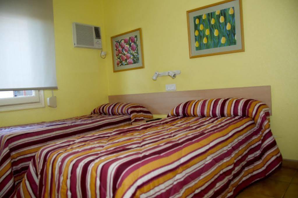 Hostal El Jardin Benidorm Ngoại thất bức ảnh